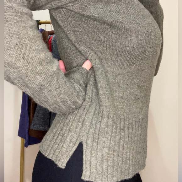 ⚡️$1 when bundled Madewell Crewneck/Turtleneck - Picture 10 of 16